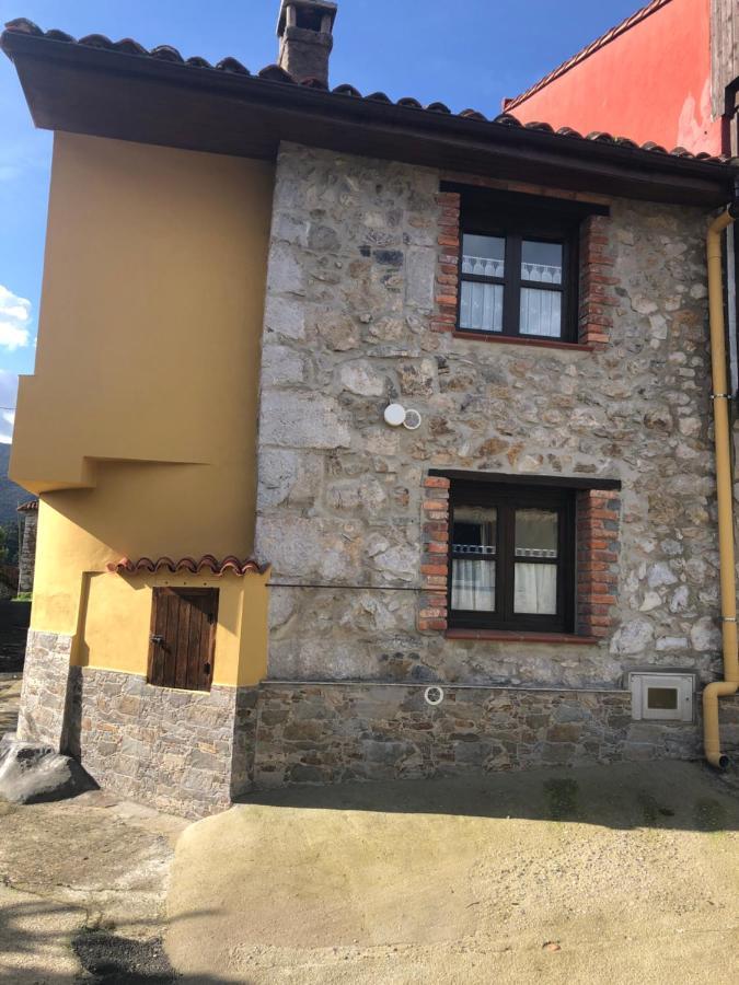Vivienda Vacacional El Navariegu 1 Villanueva de Pria ภายนอก รูปภาพ